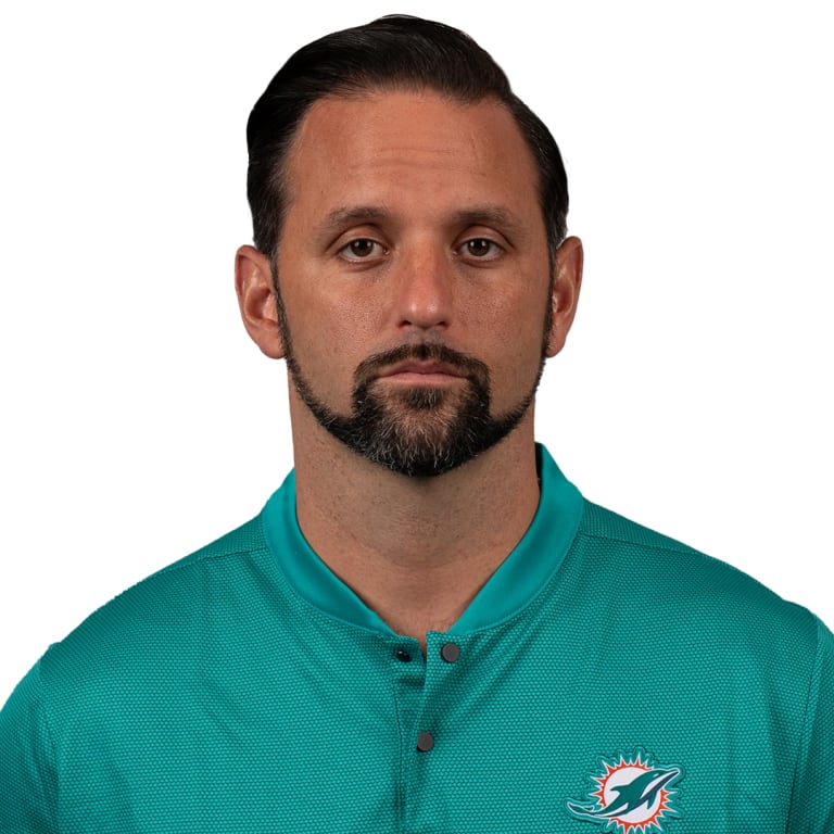 Headshot: Linebackers Coach Anthony Campanile