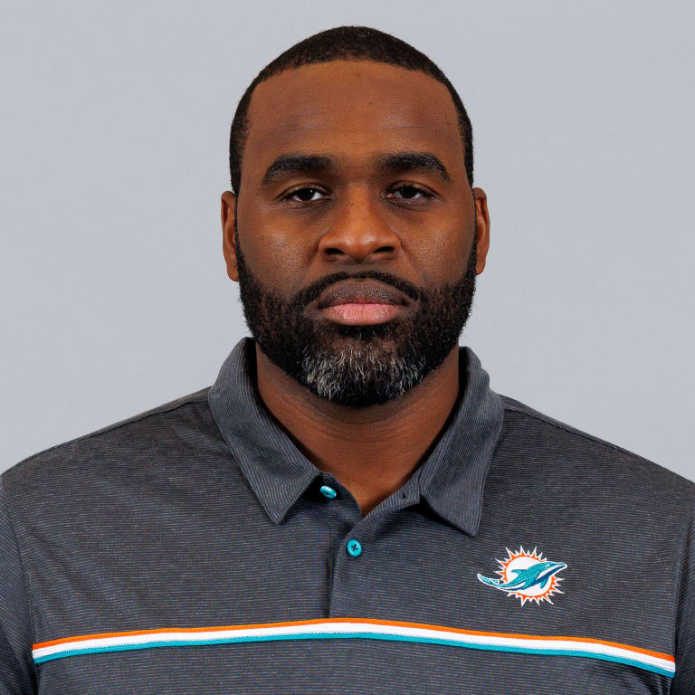 Report: Dolphins hire Butch Barry as new OL coach