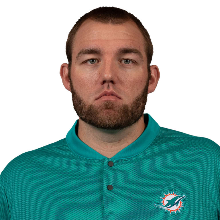 Headshot: Outside Linebackers Coach Austin Clark