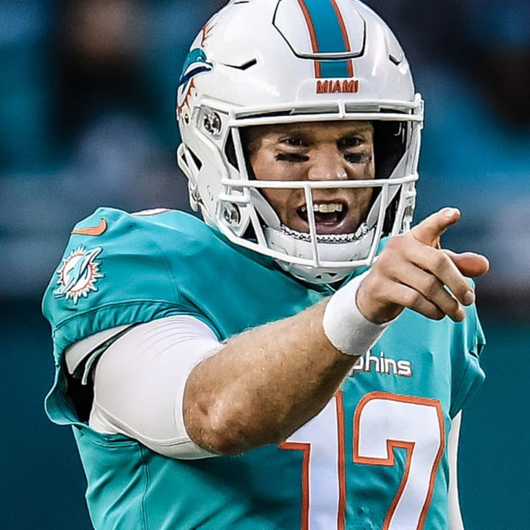 Dolphins' Ryan Tannehill comes of age as a leader