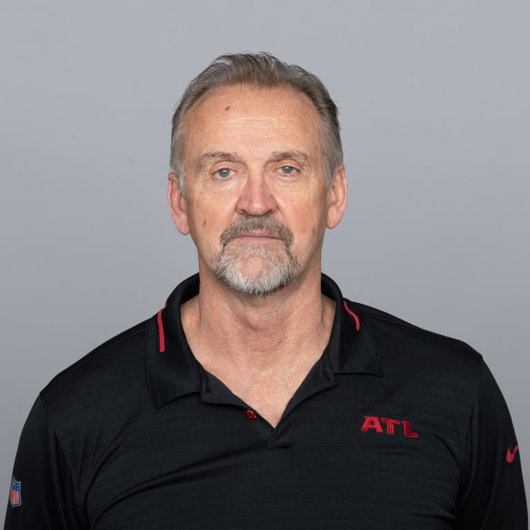 Headshot image of Atlanta Falcons Senior Assistant Steve Hoffman