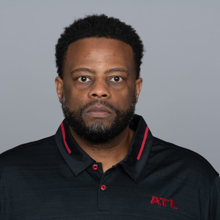 Headshot image of Atlanta Falcons Assistant Strength and Conditioning Coach Roderick Moore Jr.