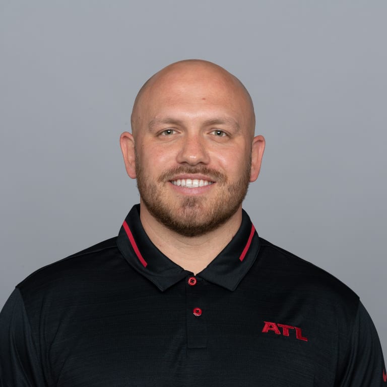 Headshot image of Atlanta Falcons Assistant Strength and Conditioning Coach Bobby Thomas