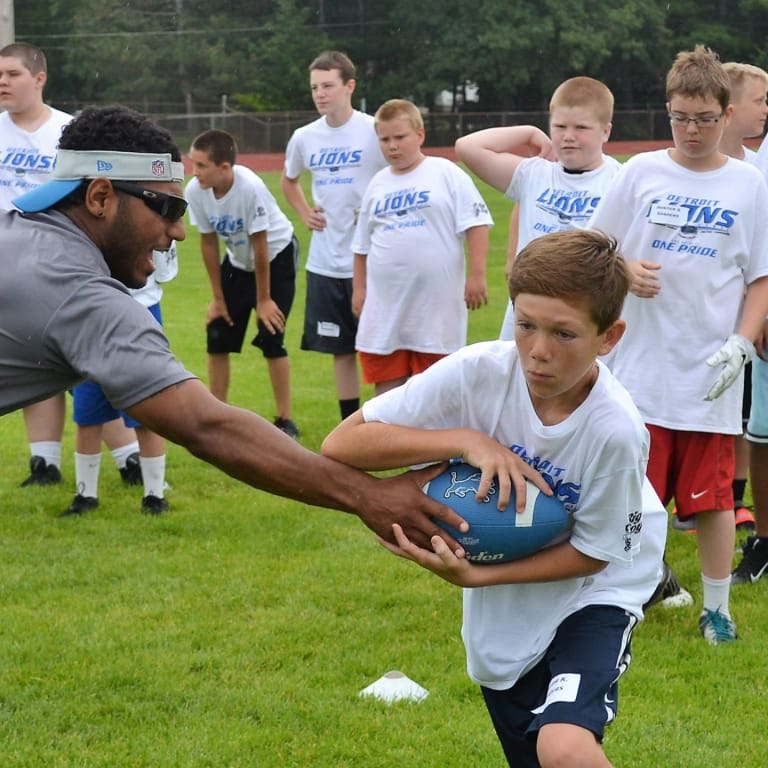 Detroit Lions Football Education - Youth Halftime Games