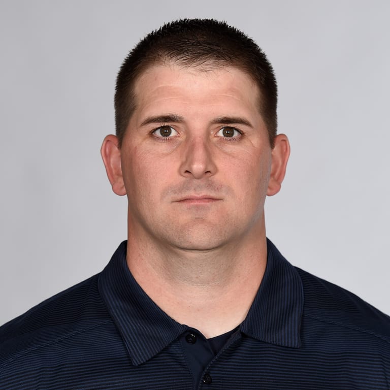 Here's what the 2022 New England Patriots coaching staff should look like