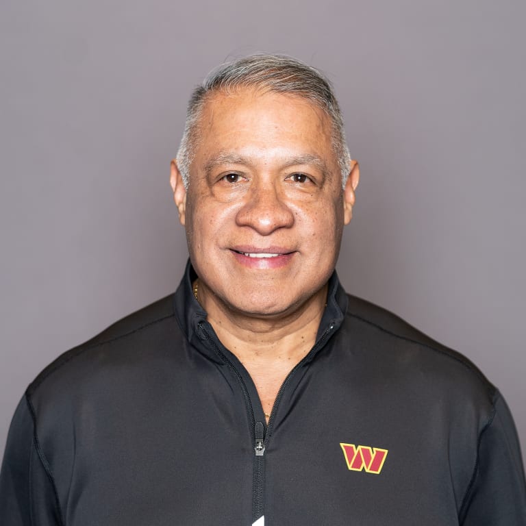 Commanders name Juan Castillo run game coordinator, Travelle