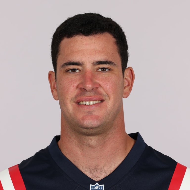 Patriots reportedly re-sign long snapper Joe Cardona to 4-year deal