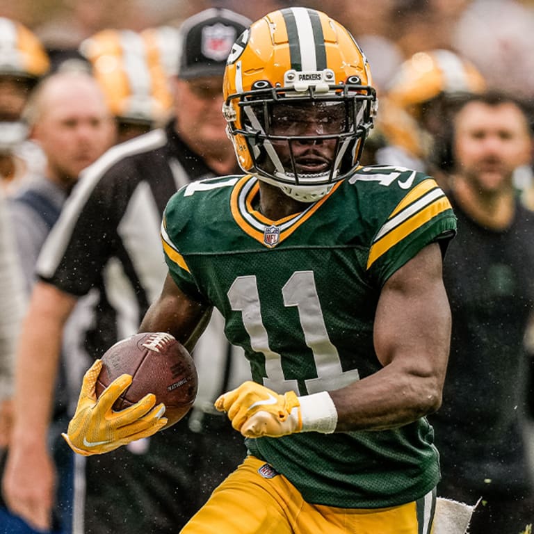 Can't-Miss Play: Green Bay Packers cornerback Rasul Douglas reads Chicago  Bears rookie quarterback Justin Fields like a book on a 55-yard pick six