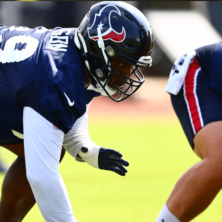 Shaq Mason receives key to the city from his hometown