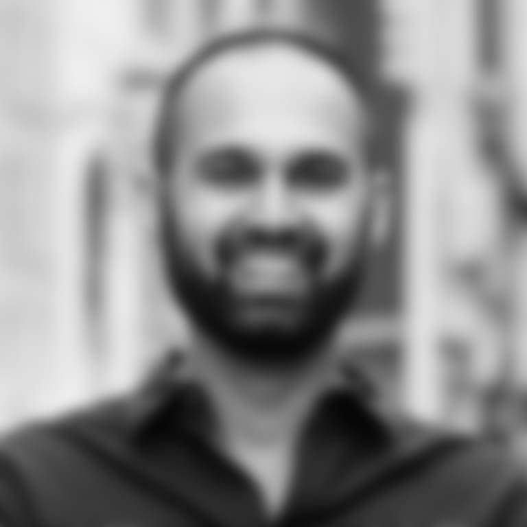 Russ-D'Souza-Headshot