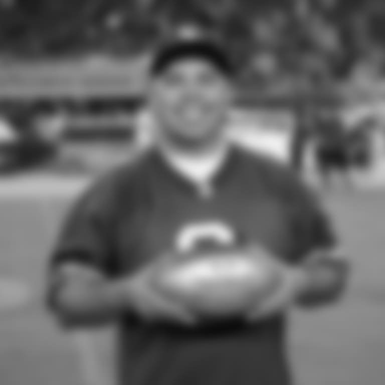 051718-Joe-Rosa-Faithful-Football