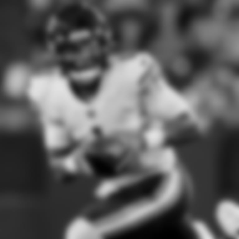 fields-justin-2021-game-action-CHI
