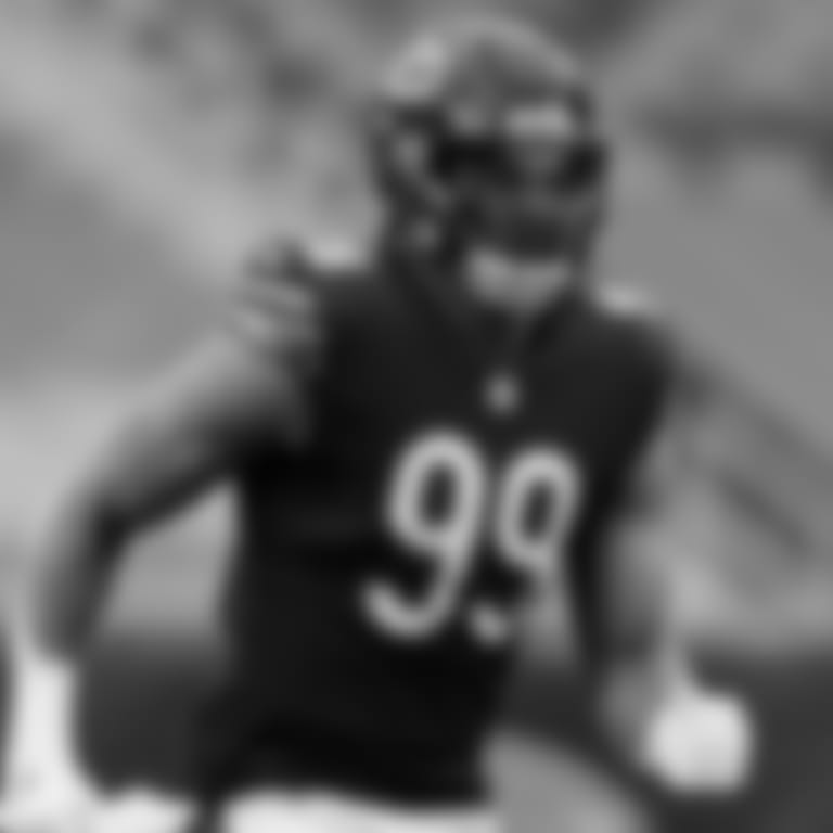 gipson-trevis-2021-game-action-CHI