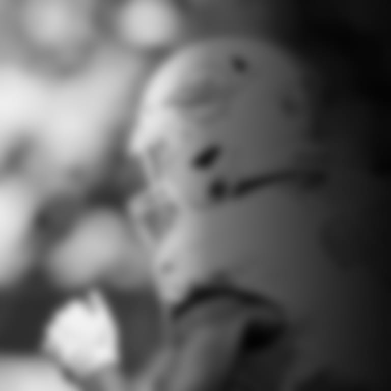 graham-thomas-2021-game-action-CHI
