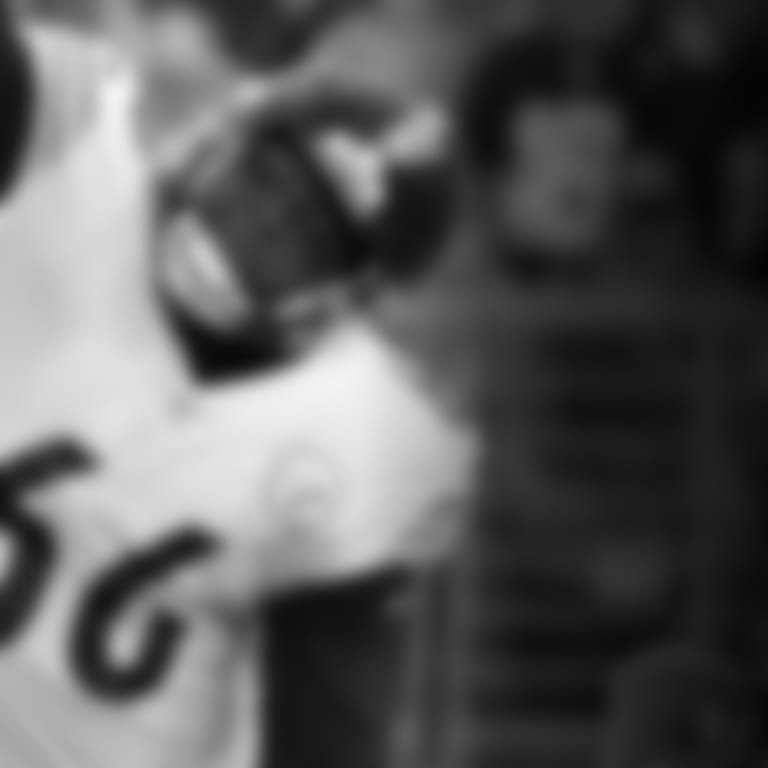 jeter-donovan-2022-action-PIT