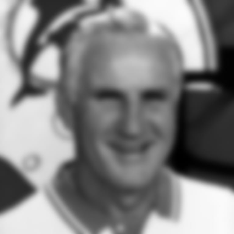 Headshot picture of Don Shula