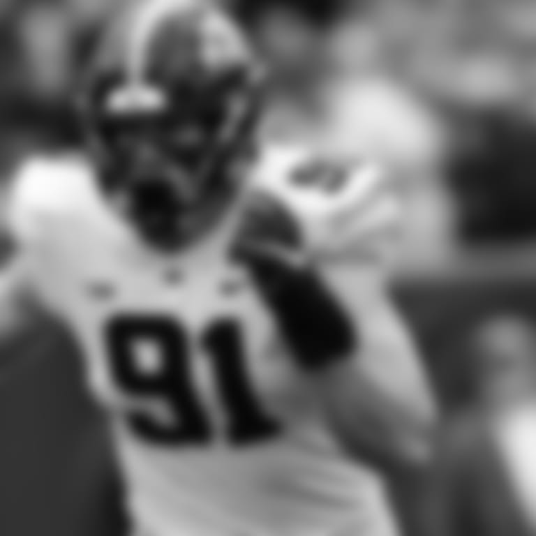 lukas-van-ness-pocket-action-photo