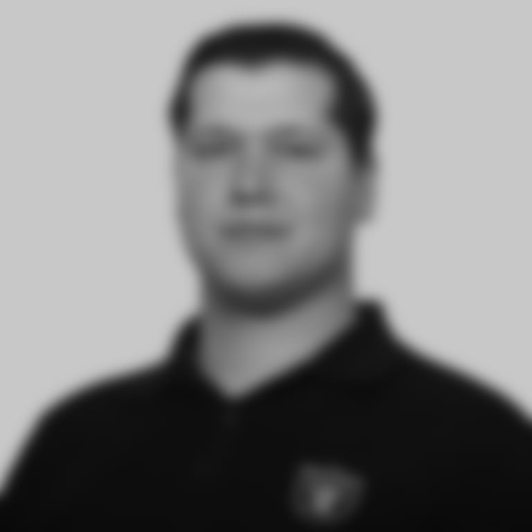 steven-camacho-2022-staff-headshot