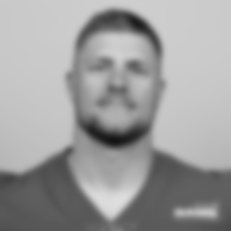 **40 - OLB Brayden Thomas**