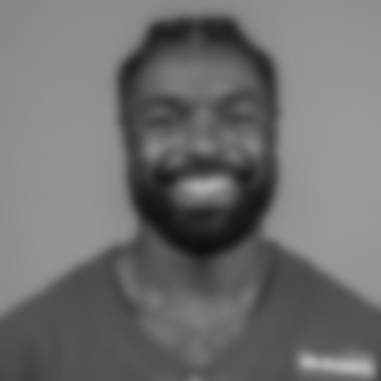 **33 - DB Nick Scott**