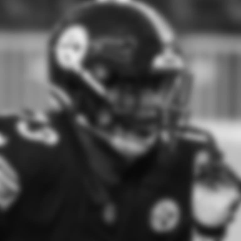 carlos_davis_bio action