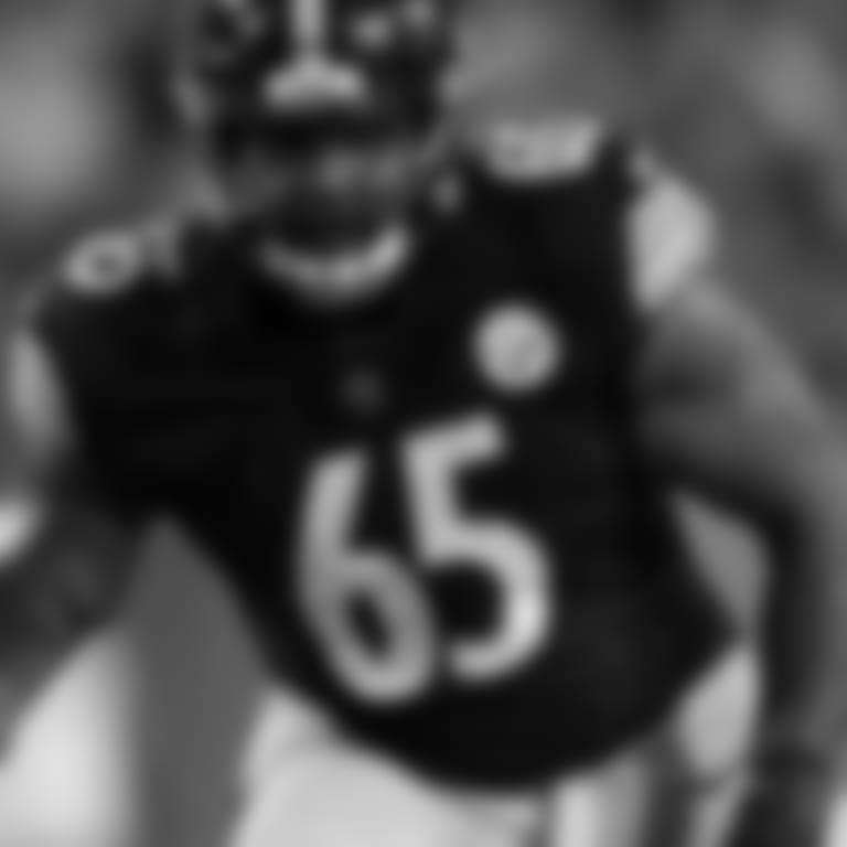 bio-action-shot_moore_jr_dan