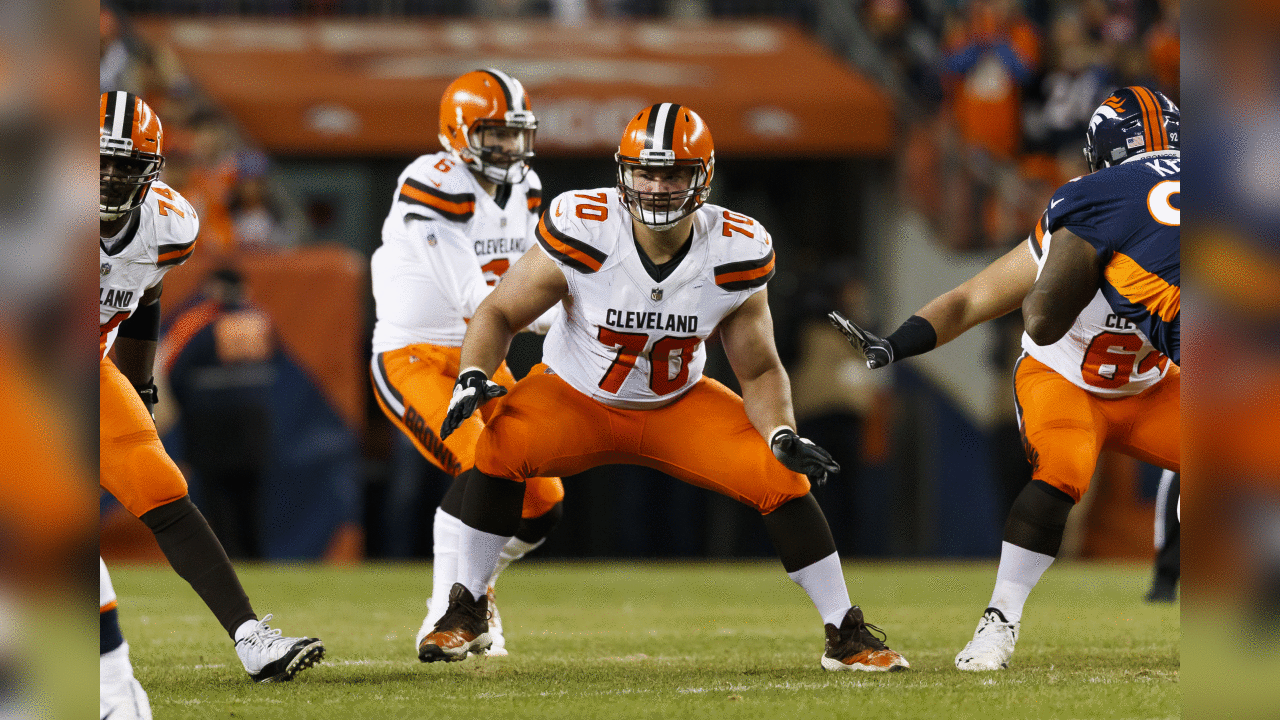 Cleveland Browns offensive guard Kevin Zeitler (70) in action during an NFL football game against the Denver Broncos on Saturday, Dec. 15, 2018, in Denver. The Browns defeated the Broncos, 17-16. (Ryan Kang via AP)