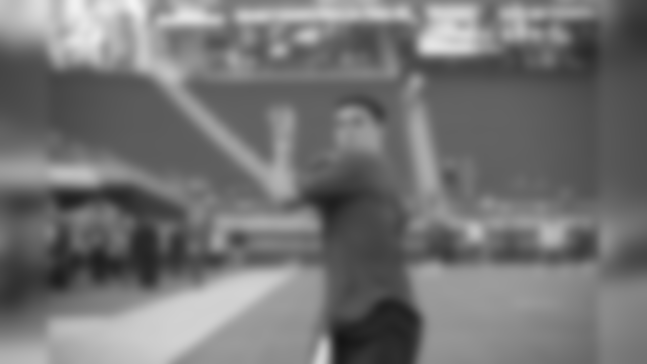 QB Nick Mullens