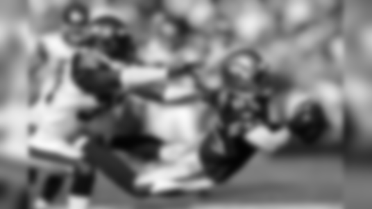 2005 -- 49ers wideout Brandon Lloyd.