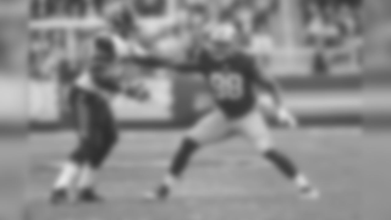DL Ronald Blair III