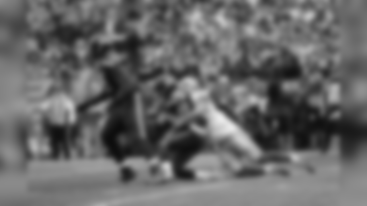 2017 -- LB Aaron Lynch
