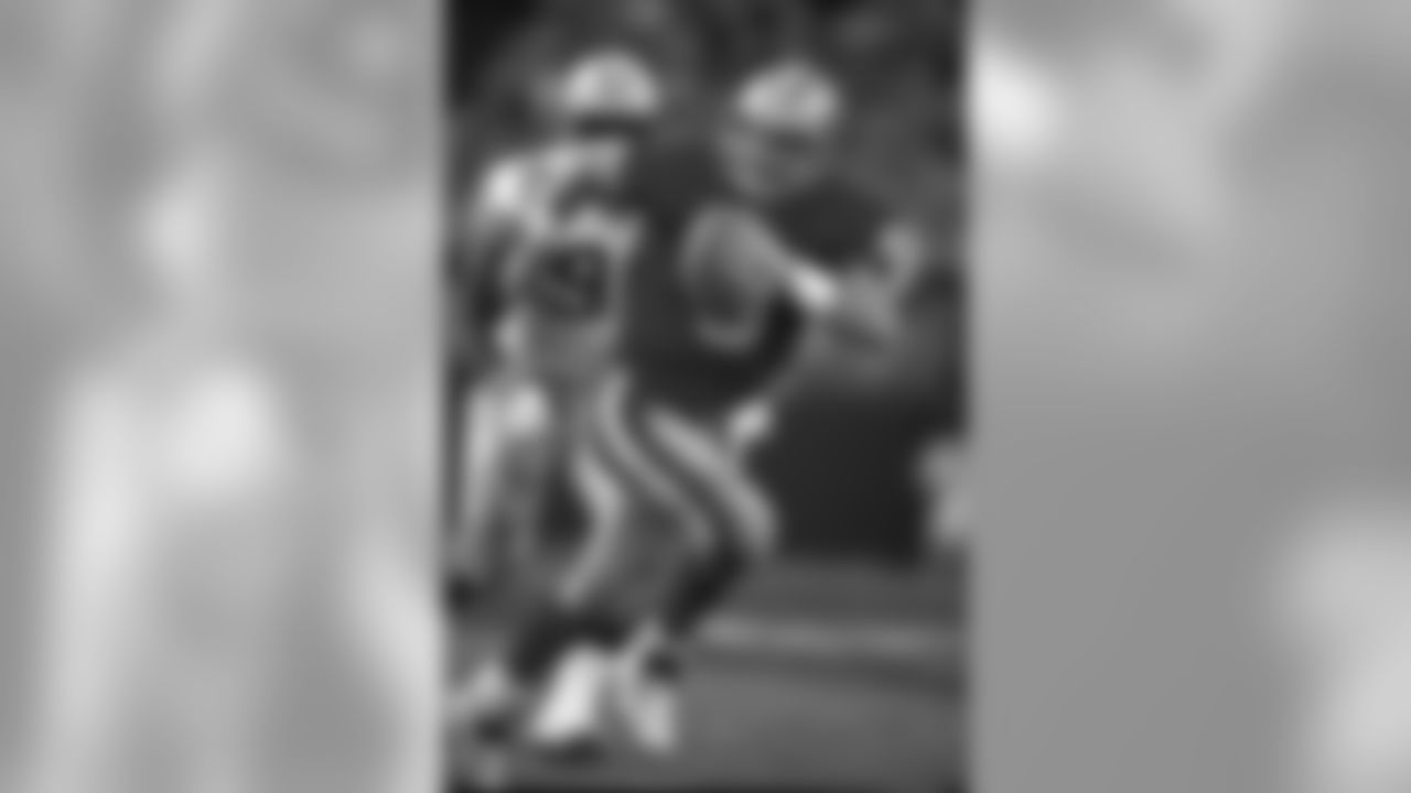 Steve Young during the Packers 23-10 win in the 1997 NFC Championship Game.