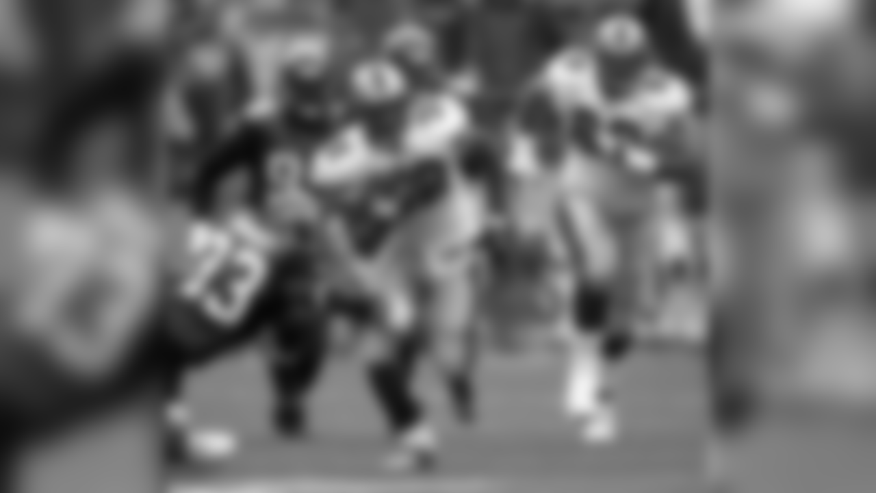 2005 -- 49ers running back Kevan Barlow.