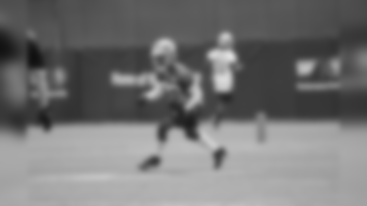 WR Richie James