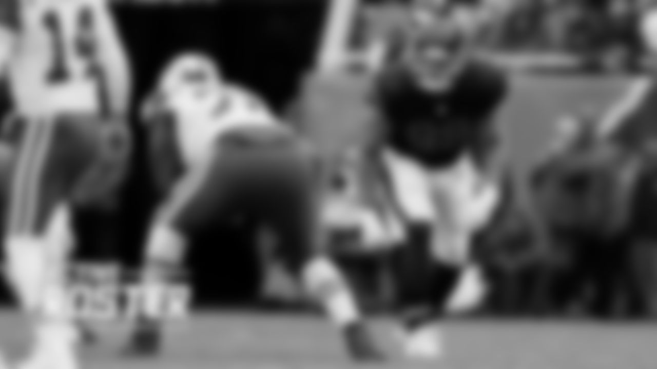 OLB Aaron Lynch