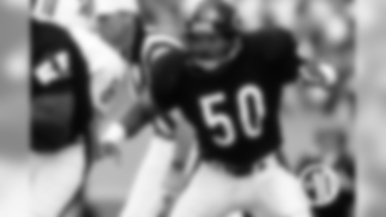 Doug Plank's monster hit on Buccaneers tight end Jimmie Giles highlighted an impressive defensive effort as the Bears recorded their only shutout in 67 Monday night games.