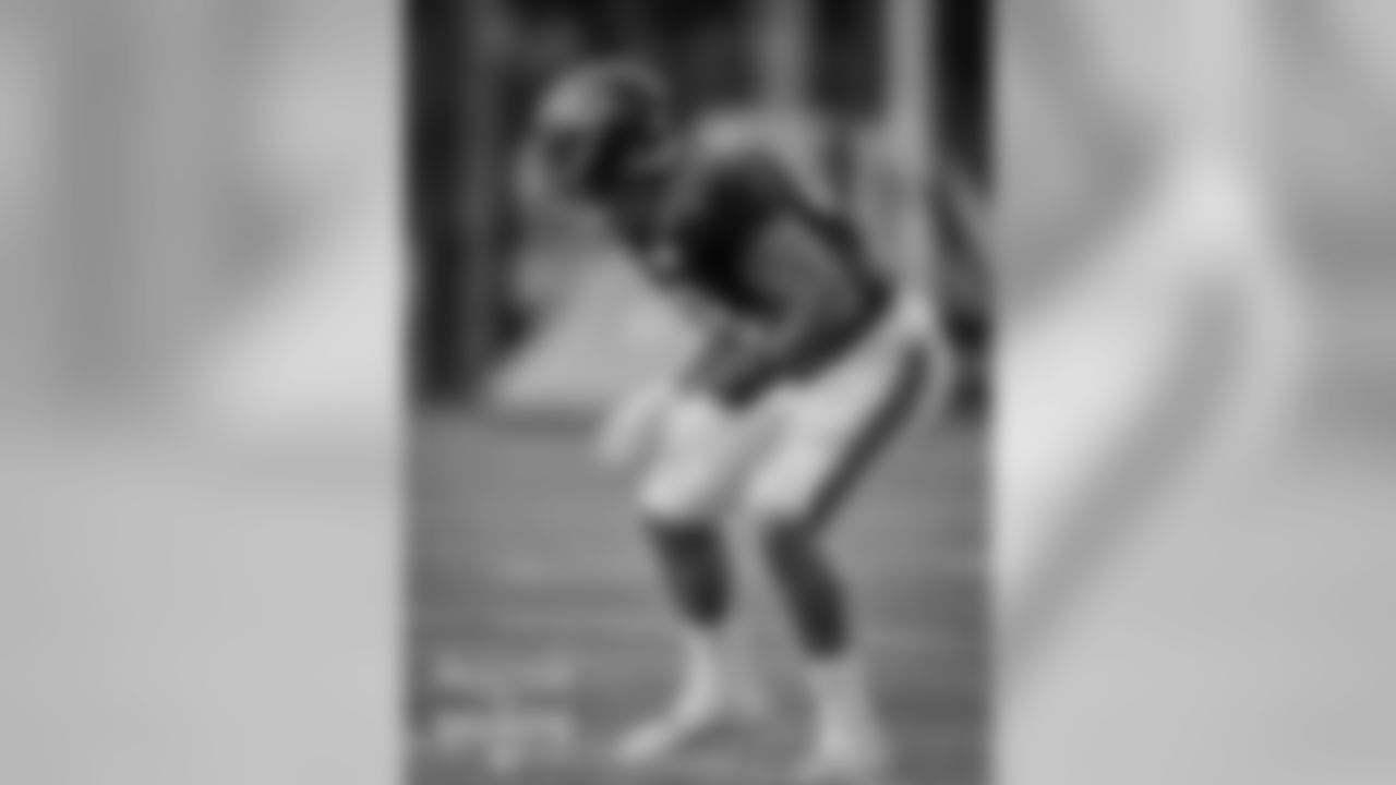 OLB Kylie Fitts