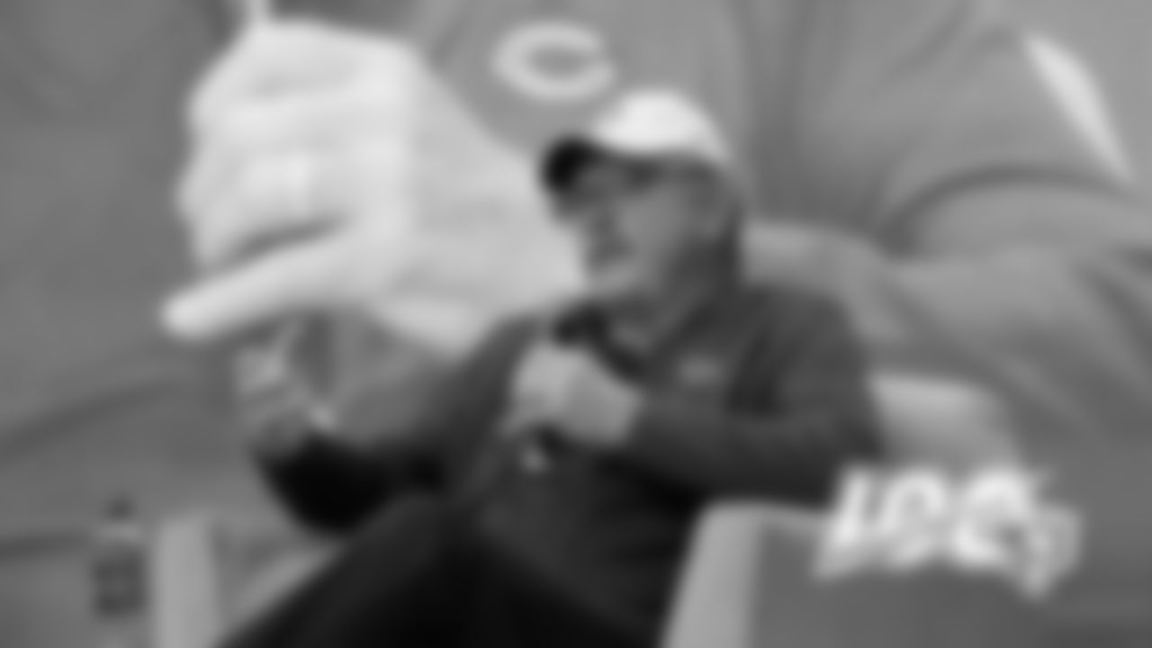 Dick Butkus during the Linebackers Legacy Panel