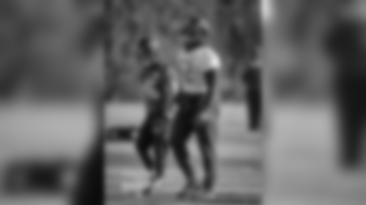 OLB Khalil Mack