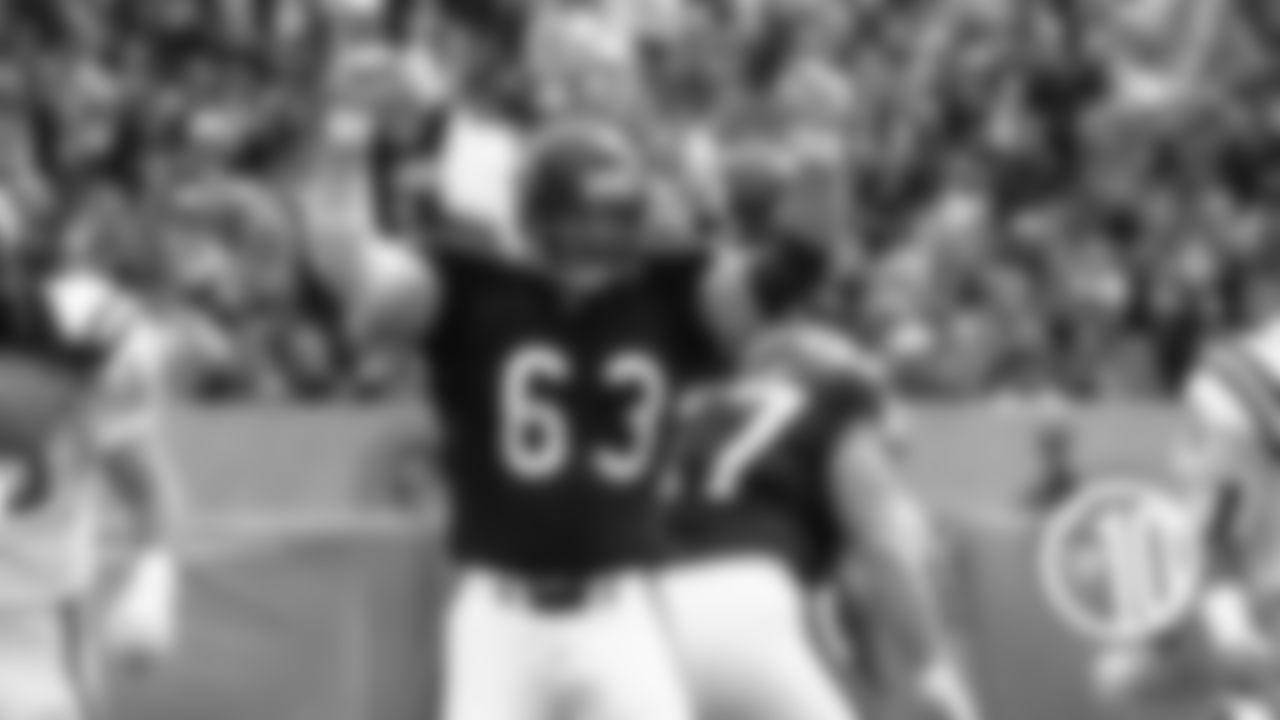 (1) Jay Hilgenberg, center (1981-91)
In 11 seasons, Hilgenberg started seven straight Pro Bowls and was voted first-team All-Pro five times while appearing in 163 games with 130 starts.