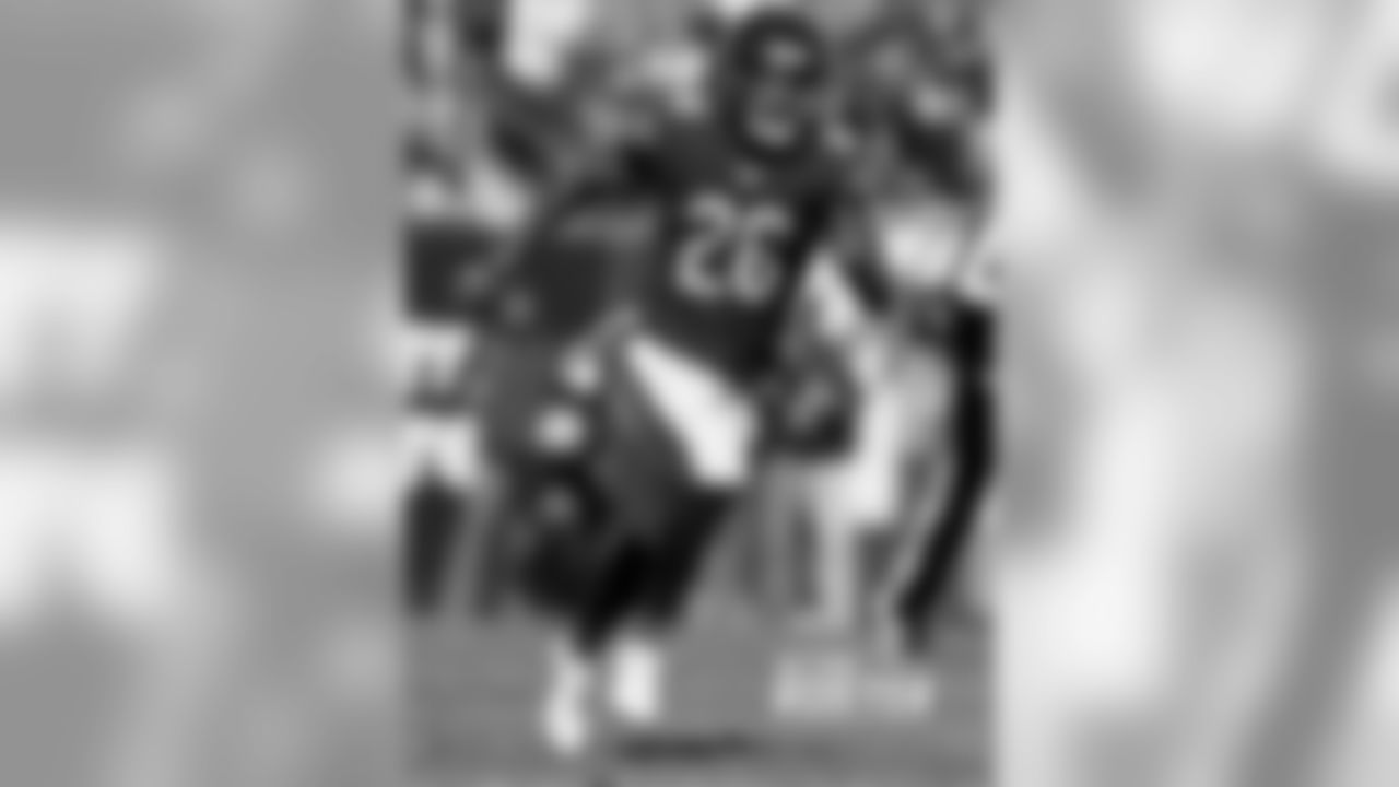 S Deon Bush