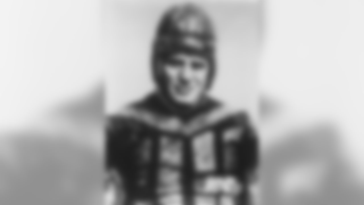 "(1928) John ""Paddy"" Driscoll Player: 1920; 1926-29 Head Coach: 1956-57 Assistant Coach: 1941-55; 58-62 Inducted into the Pro Football Hall of Fame in 1965 following 5 seasons with the Bears and a total of 10 NFL seasons. The NFL's first ""franchise"" player...Triple threat athlete who excelled at running, punting, and drop-kicking for field goals...Played with Chicago Cardinals (1920-25)...Scored 27 points in 1923 game vs. Rochester (four TDs, three PATs)...His 50-yard field goal in 1925 was NFL record for several years... Born in Evanston, IL and attended Northwestern." 12/30/04 0:00 9 MB Scan produced by Catt Lyon Design; Image used in new Soldier Field stadium graphics ('03).