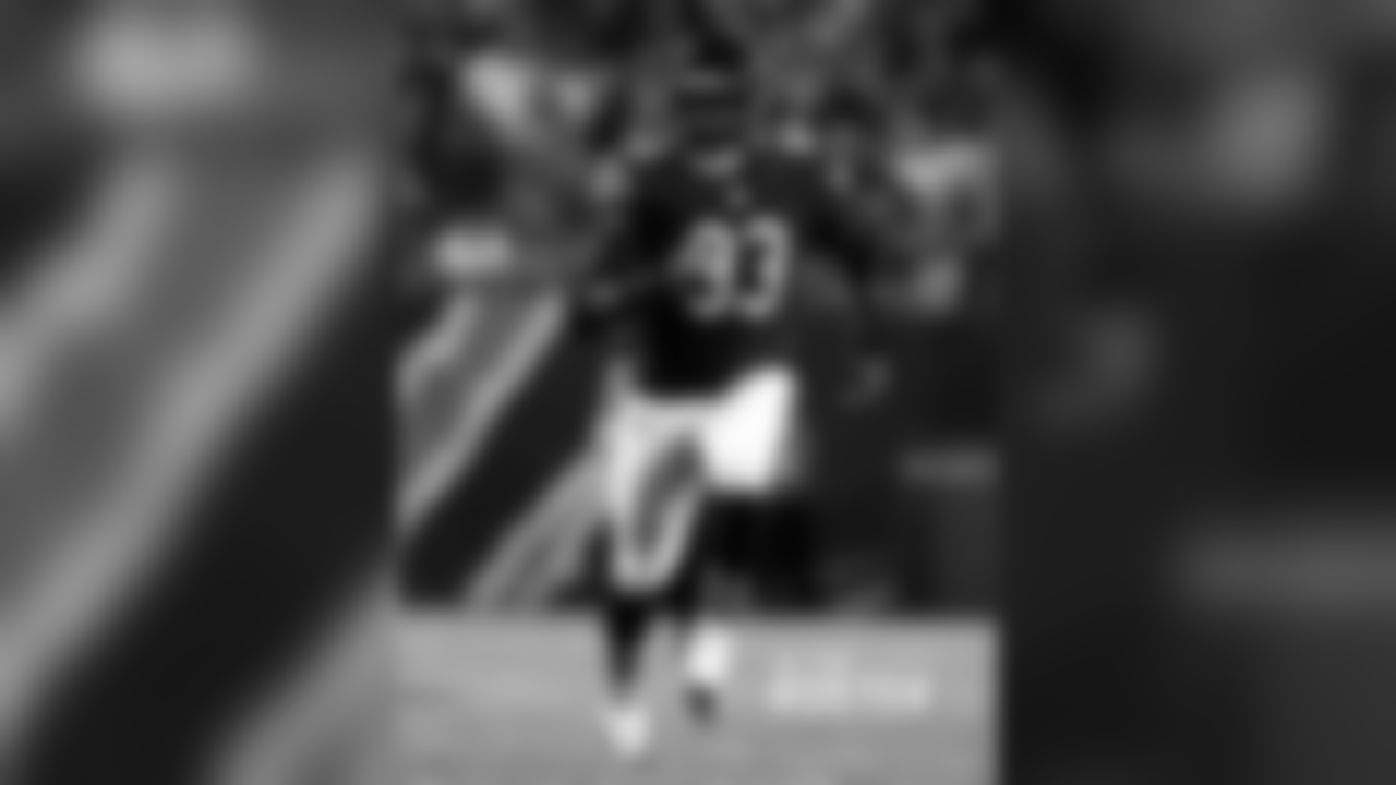 OLB Sam Acho