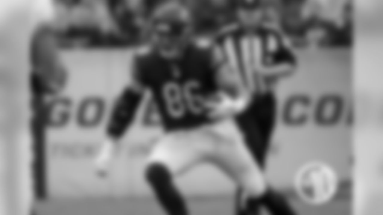 5. Zach Miller: Productive when healthy, talented tight end had four TD catches in 10 games before getting injured last year.