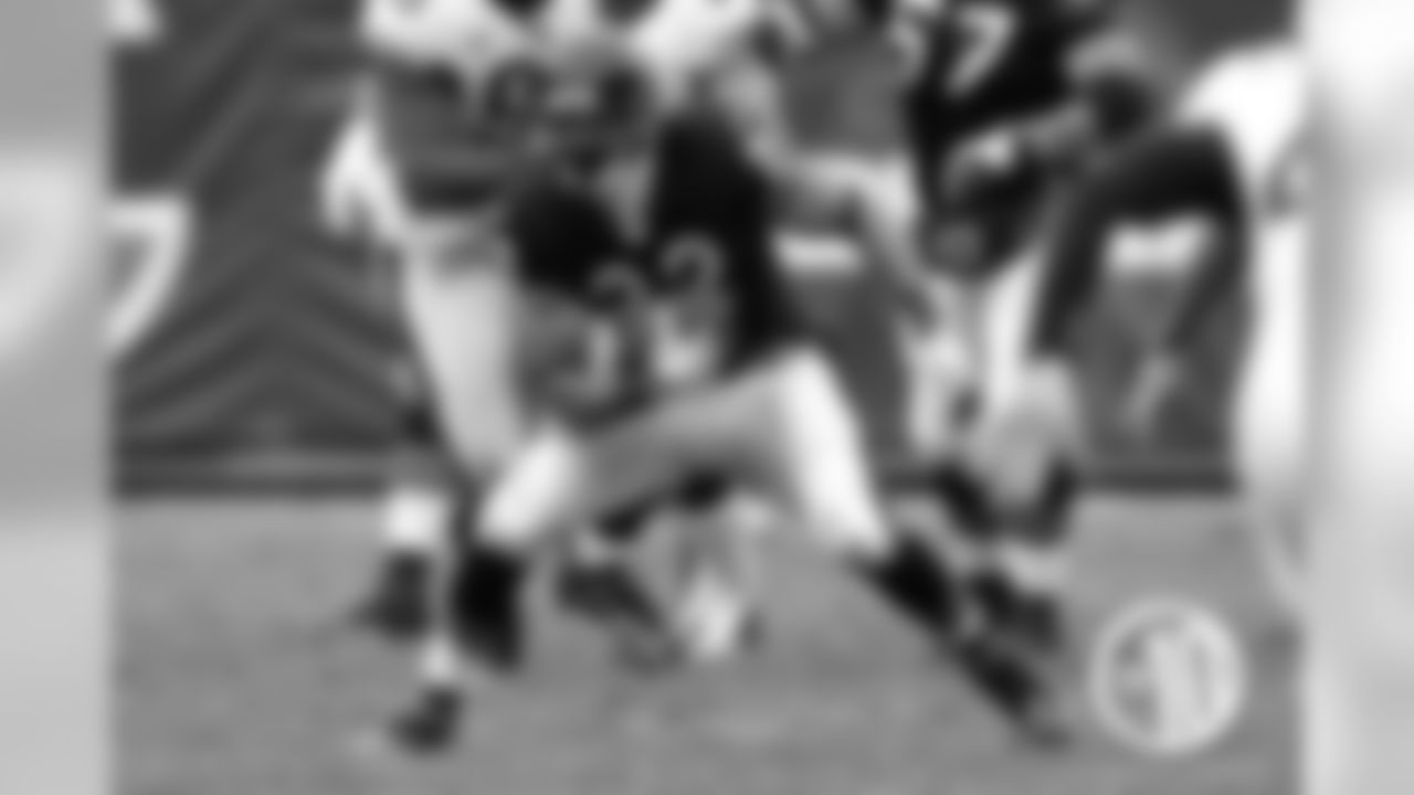 8. Matt Forte
Forte possessed both speed and power, enabling the 2008 first-round draft pick from Tulane to produce some electrifying long touchdowns on runs and screen passes.