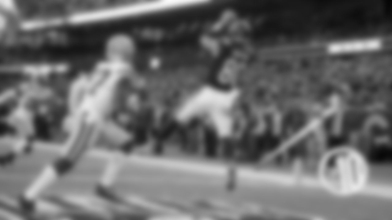 (5) Mitchell Trubisky fired a pinpoint 13-yard TD pass to Trey Burton to snap a 14-14 tie in an eventual 24-17 division-clinching win over the Packers Dec. 16 in Chicago.