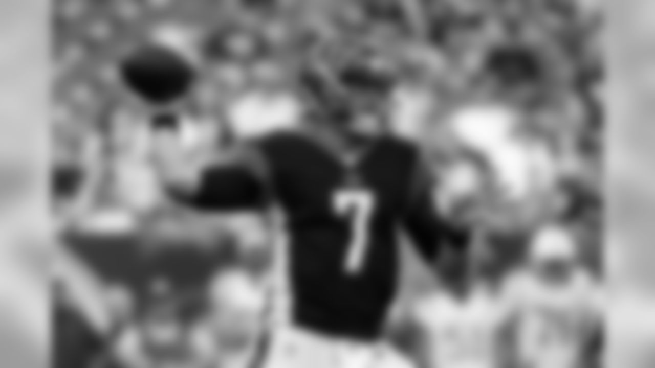 Cincinnati Bengals quarterback Matt Barkley throws during the first half of the team's NFL preseason football game against the Indianapolis Colts, Thursday, Aug. 30, 2018, in Cincinnati. (AP Photo/Frank Victores)