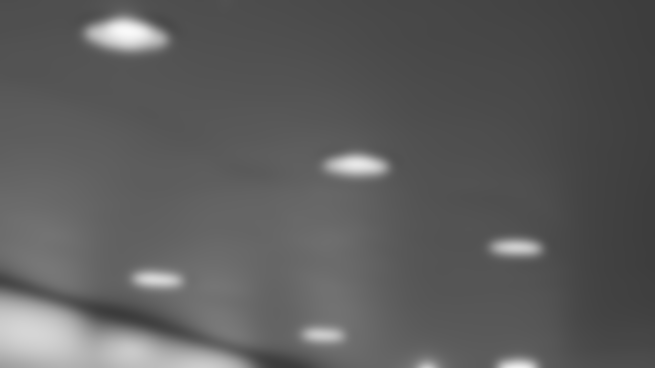 190401-PBS-office-lights