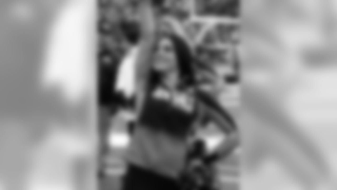 181216-Ben-Gals_Cheerleaders (34)