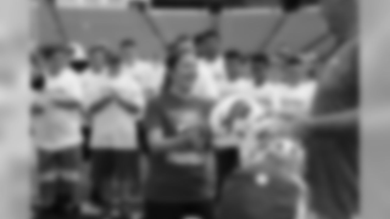 Buffalo Bills Protection Tour 2018
PicSix Creative
Rochester, NY
August 3, 2018.
Photo by Sara Schmidle